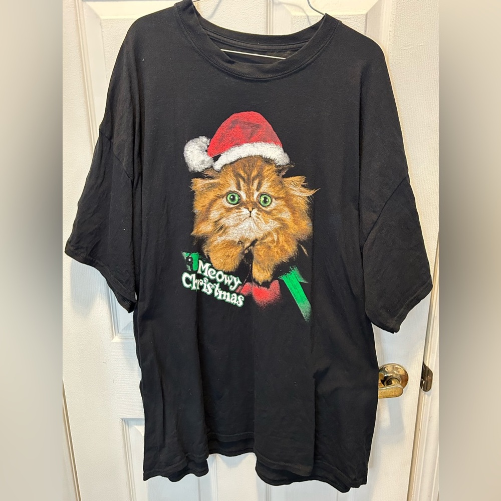 Classic teaze meowy Christmas cat